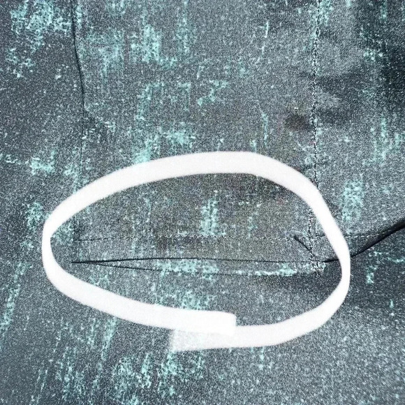 Eileen Fisher Women’s 100% Silk Sleeveless Tank Camisole Top Green Back - Picture 12 of 12